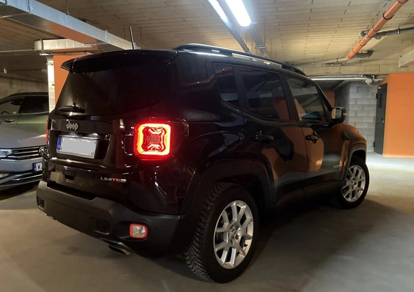 Jeep Renegade cena 74900 przebieg: 123500, rok produkcji 2019 z Warszawa małe 211